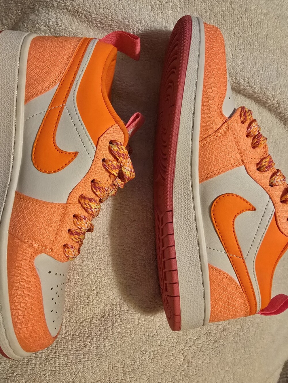 Air Jordan 1 Low Utility Crimson Pulse GS 5.5Y / W 7 - Picture 15 of 16